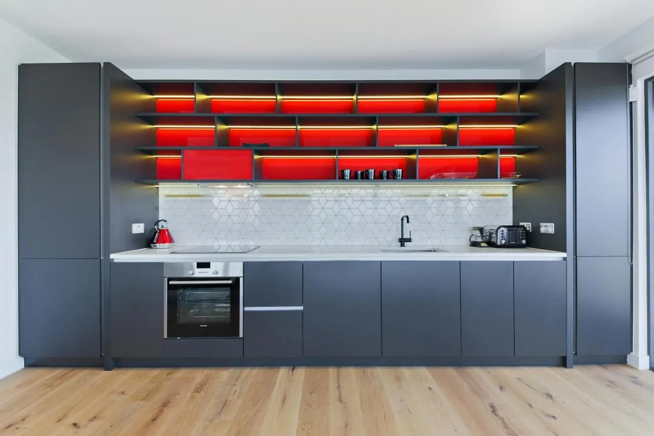Amazing Flat In A New Modern Building Apartment London