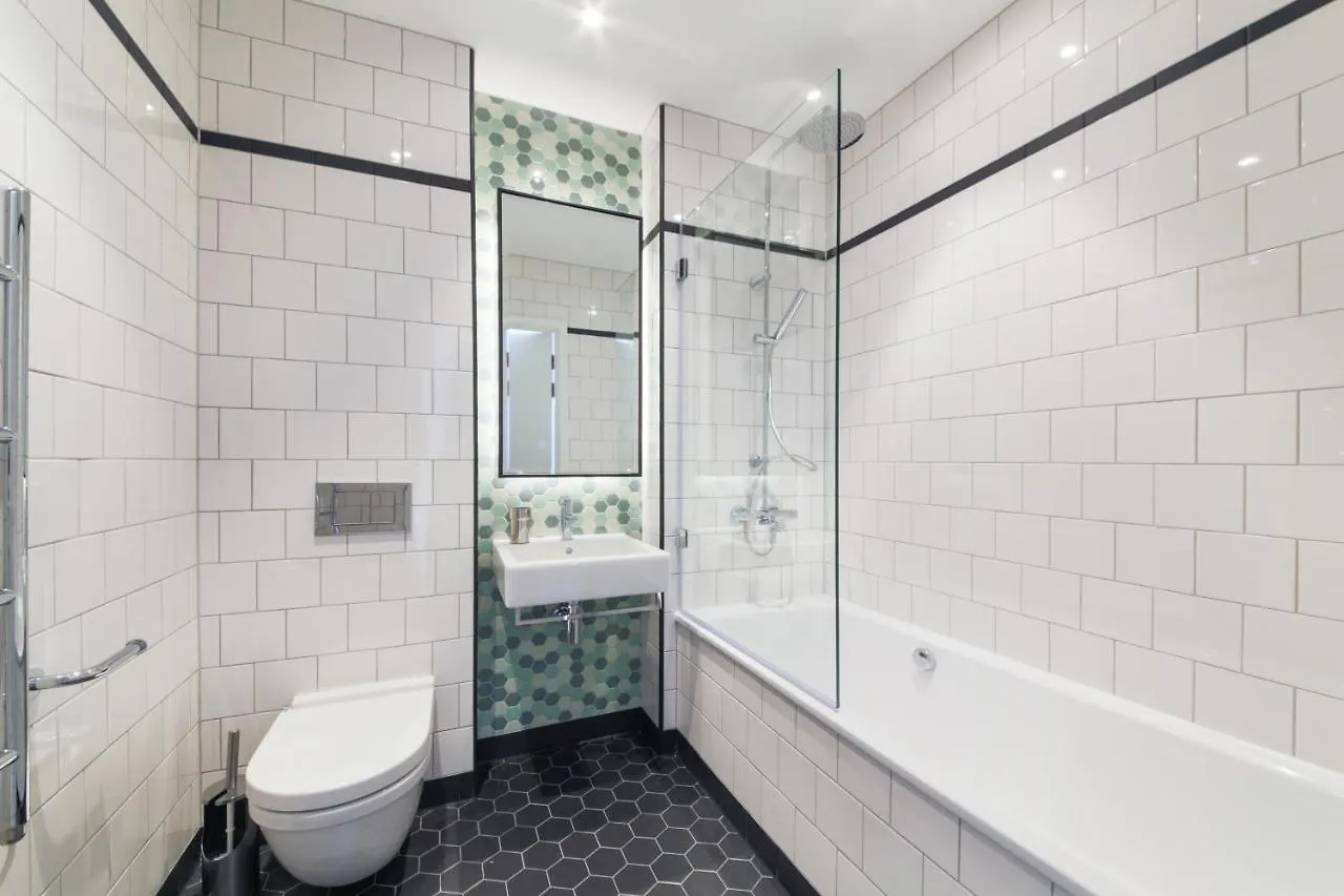 Amazing Flat In A New Modern Building Apartment London